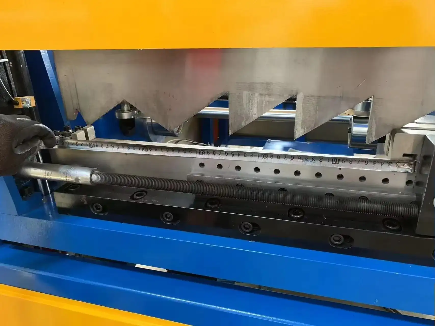 standing seam roof panel roll forming machine