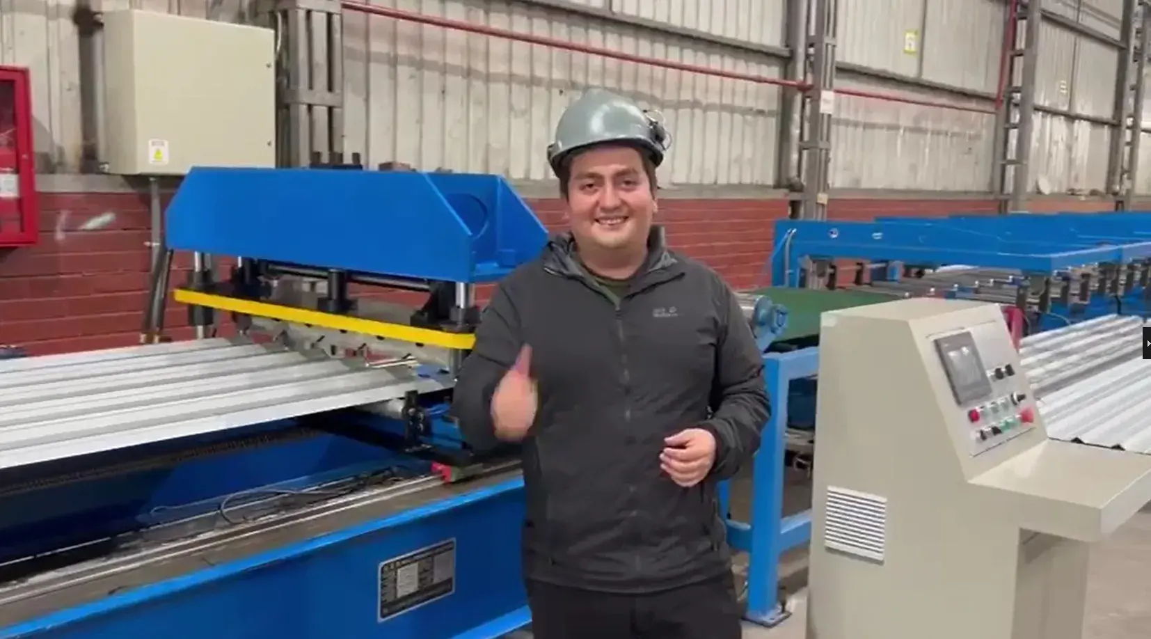 R101 trapezoidal roof tile roll forming line