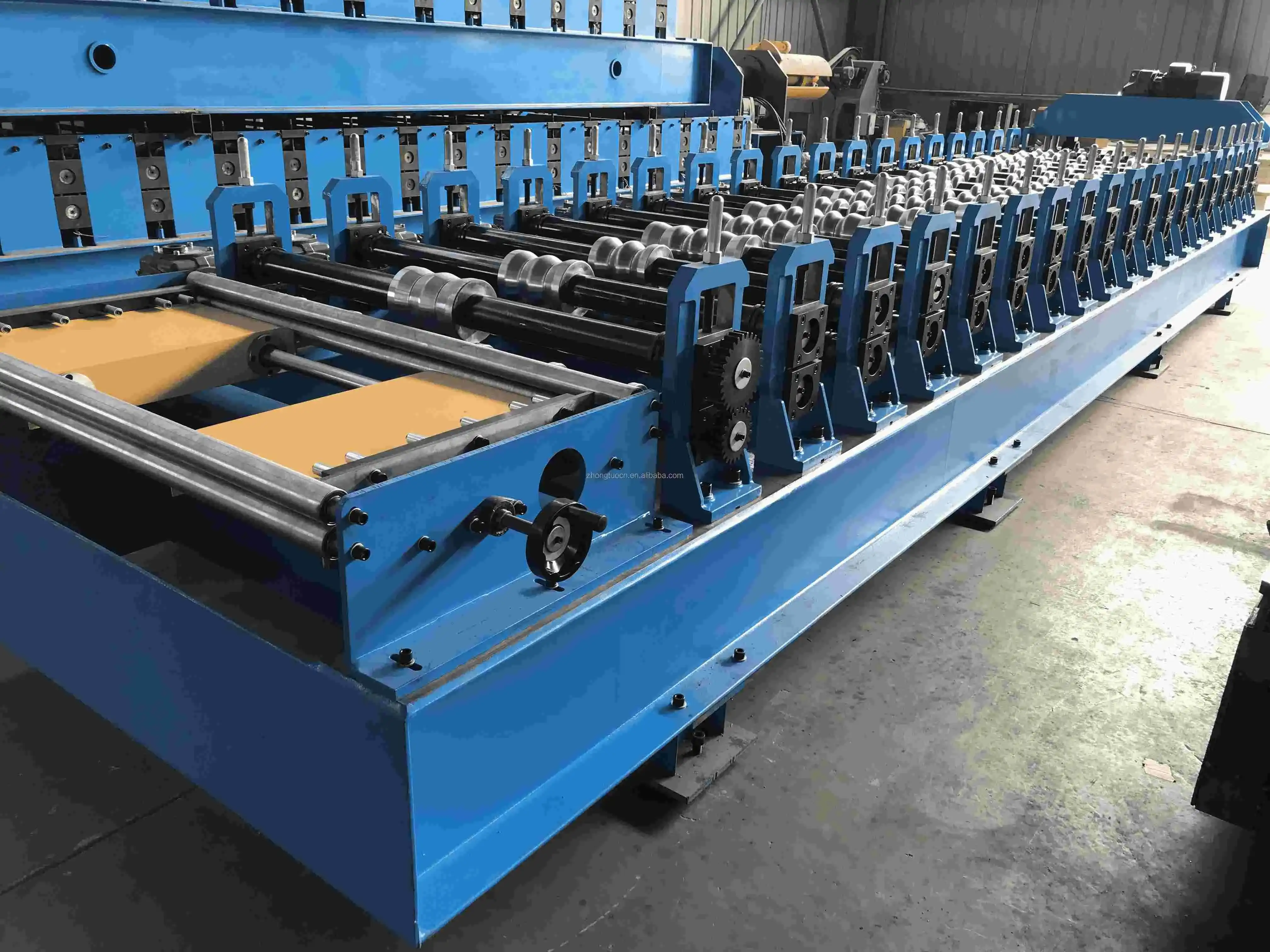 corrugated roof sheet roll forming machine