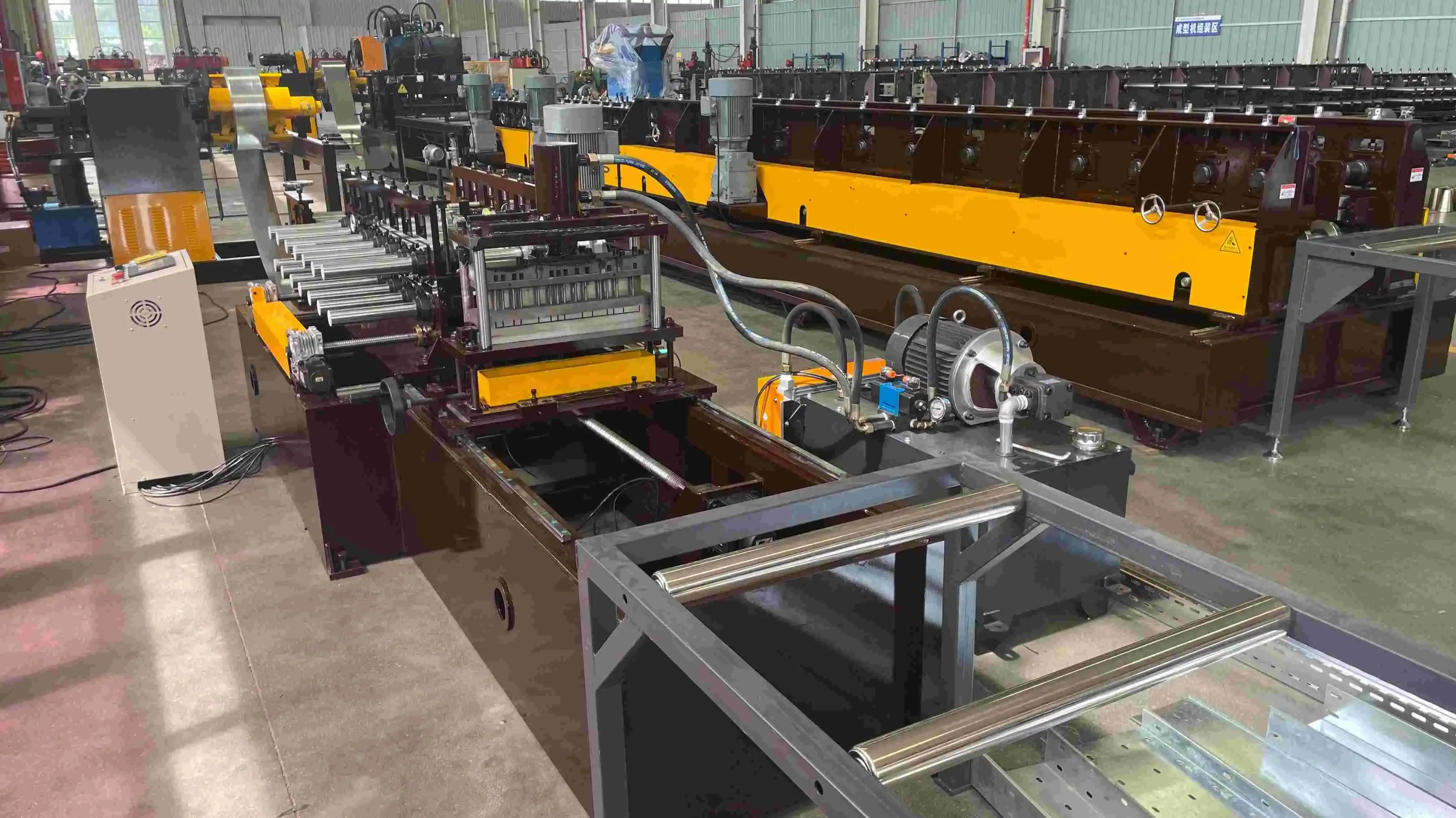 cable tray roll forming machine