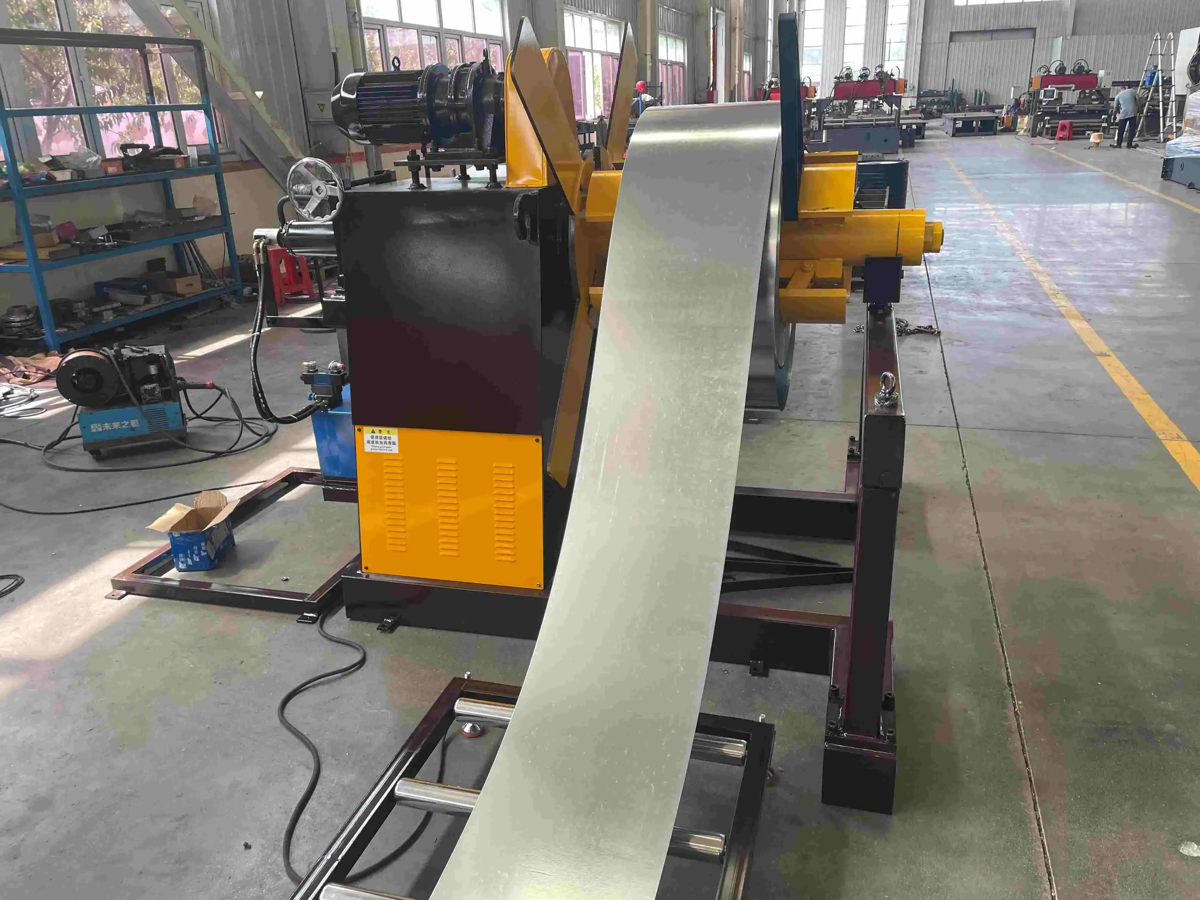 cable tray roll forming machine