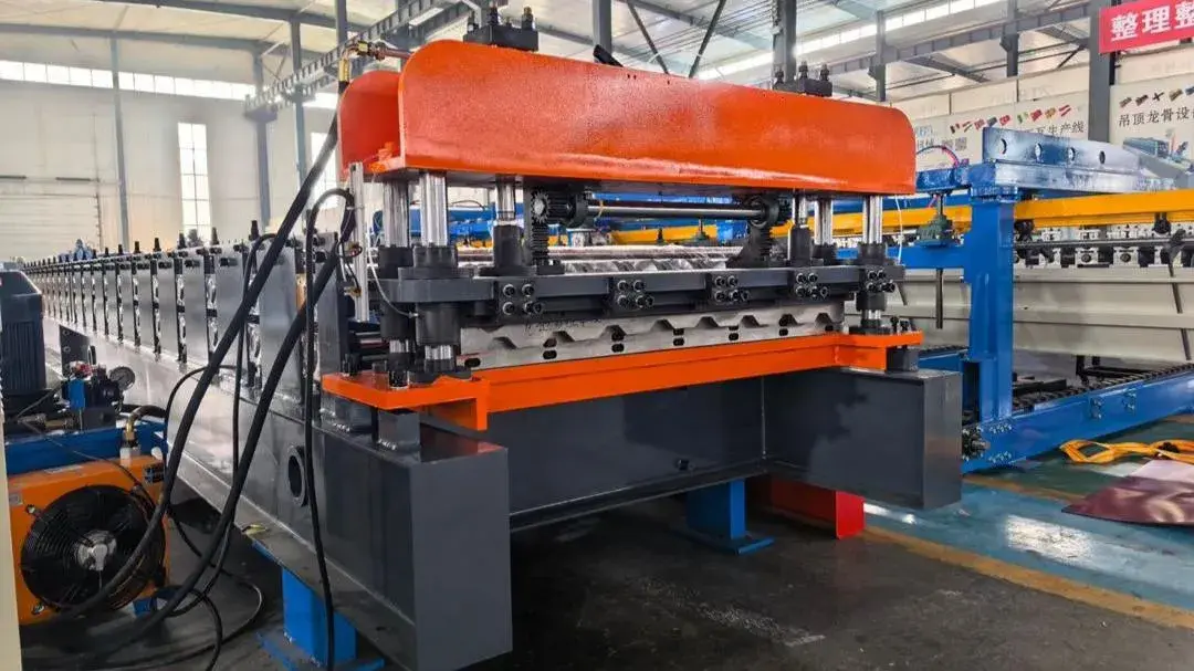 r101 trapezoidal roof sheet roll forming machine
