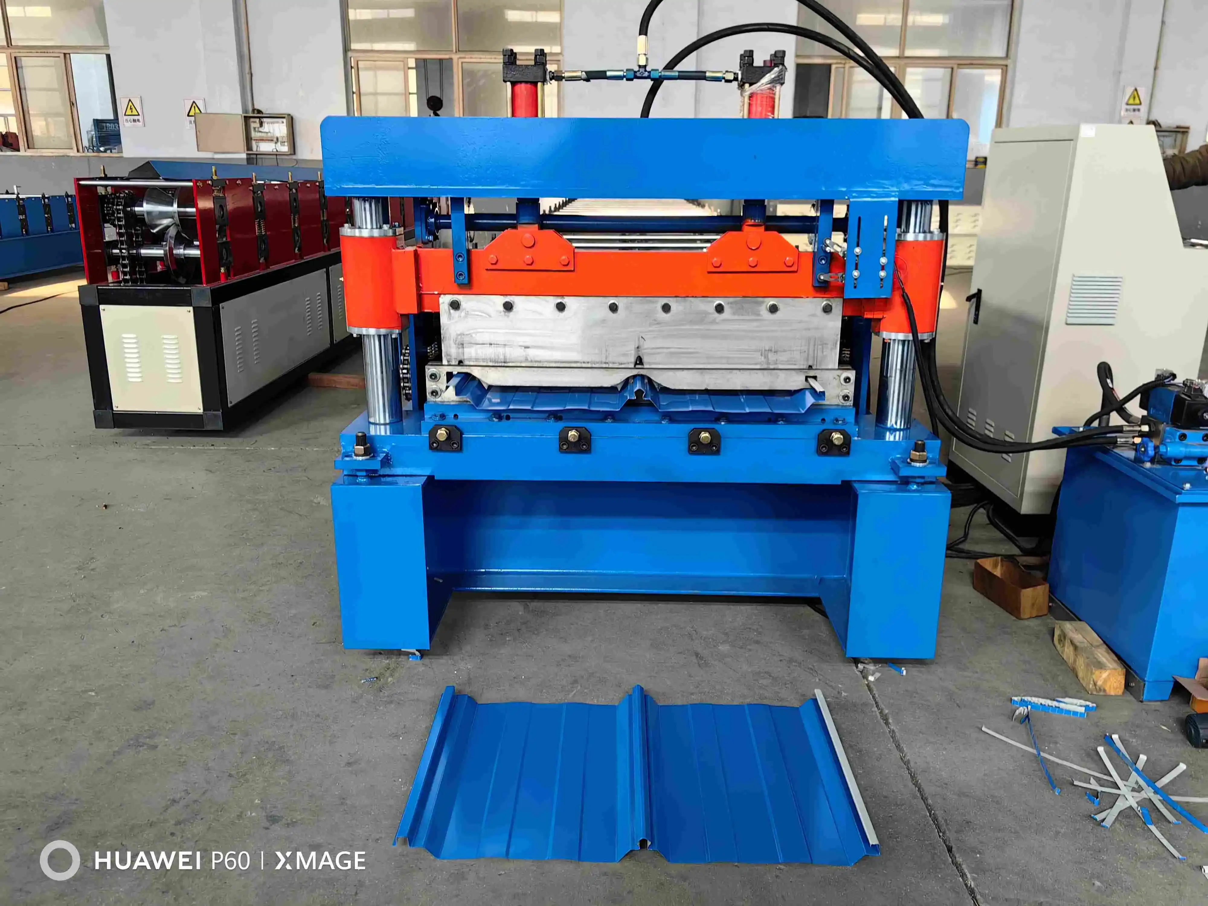 movable standing seam roof panel machine