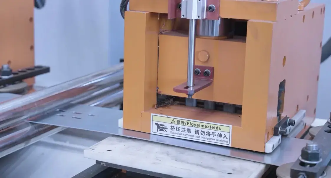 solar struct channel roll forming machine