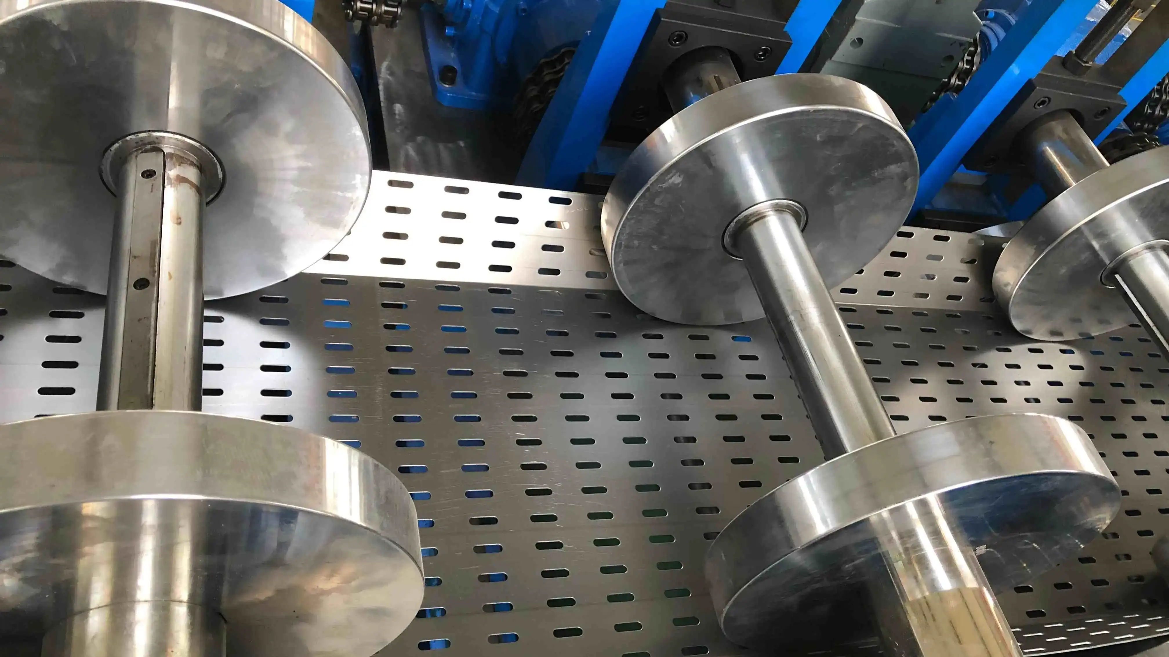 metal cable tray roll forming machine