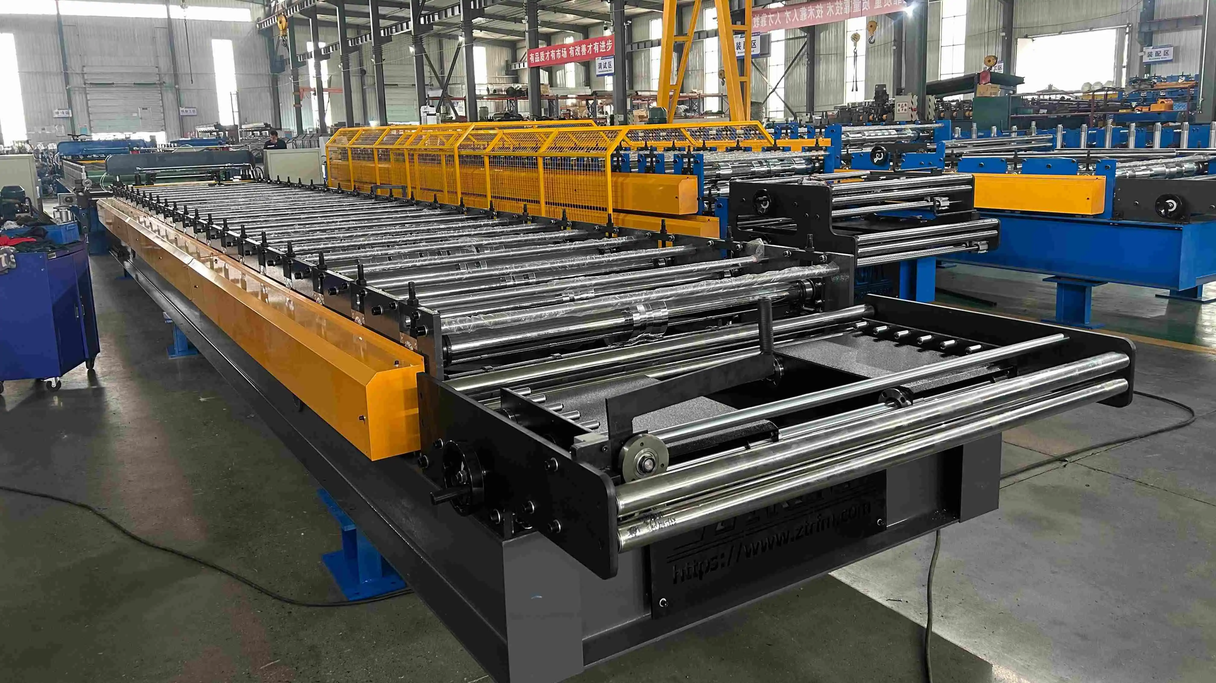 trapezoidal roof sheet roll forming machine