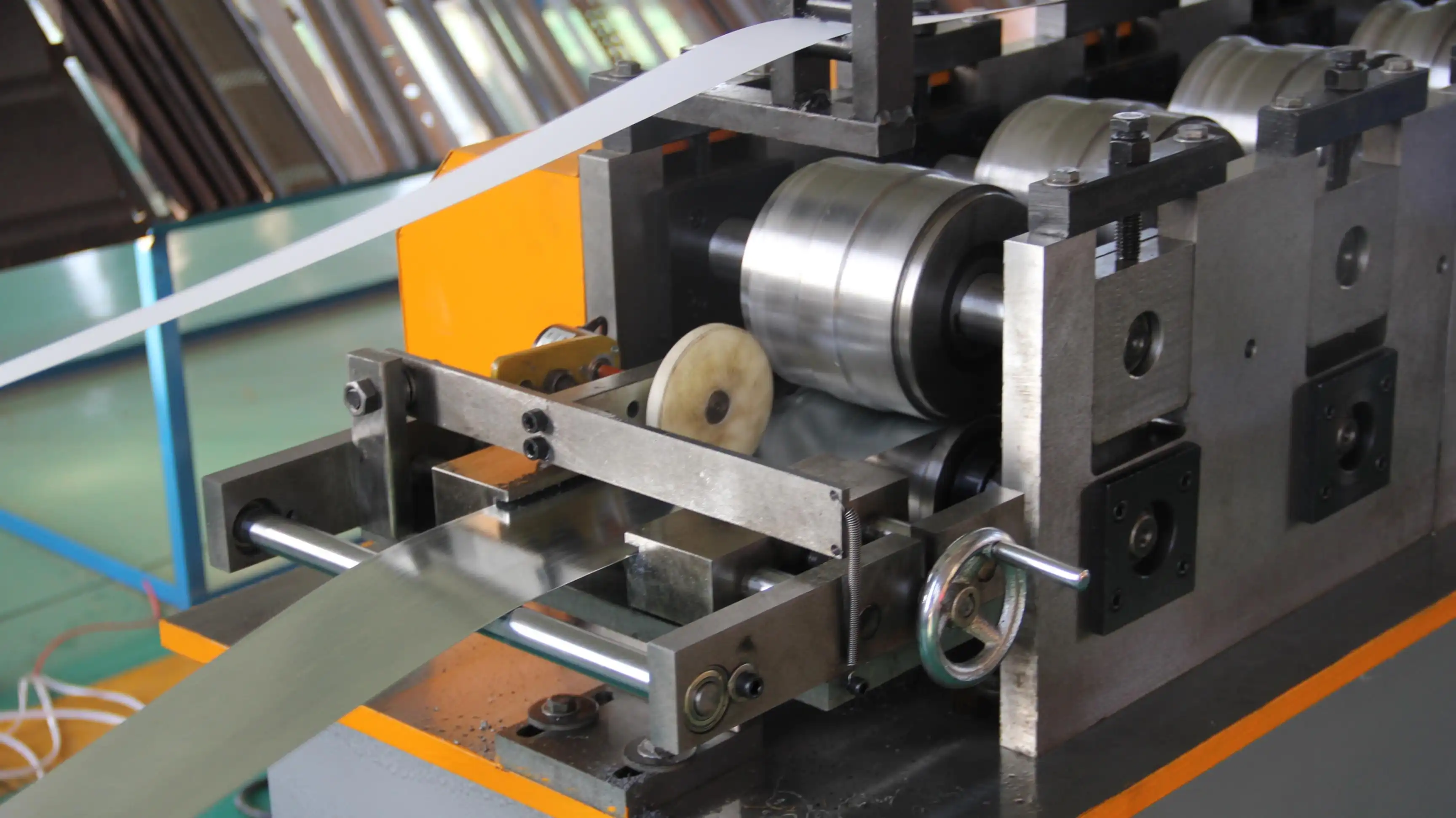 fully automatic ceiling T grid roll forming machine