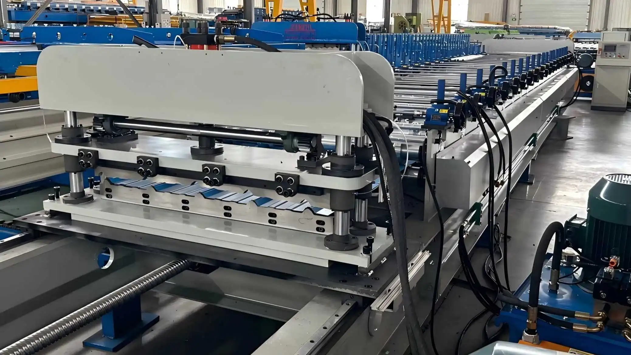 trapezoidal roof sheet roll forming machine