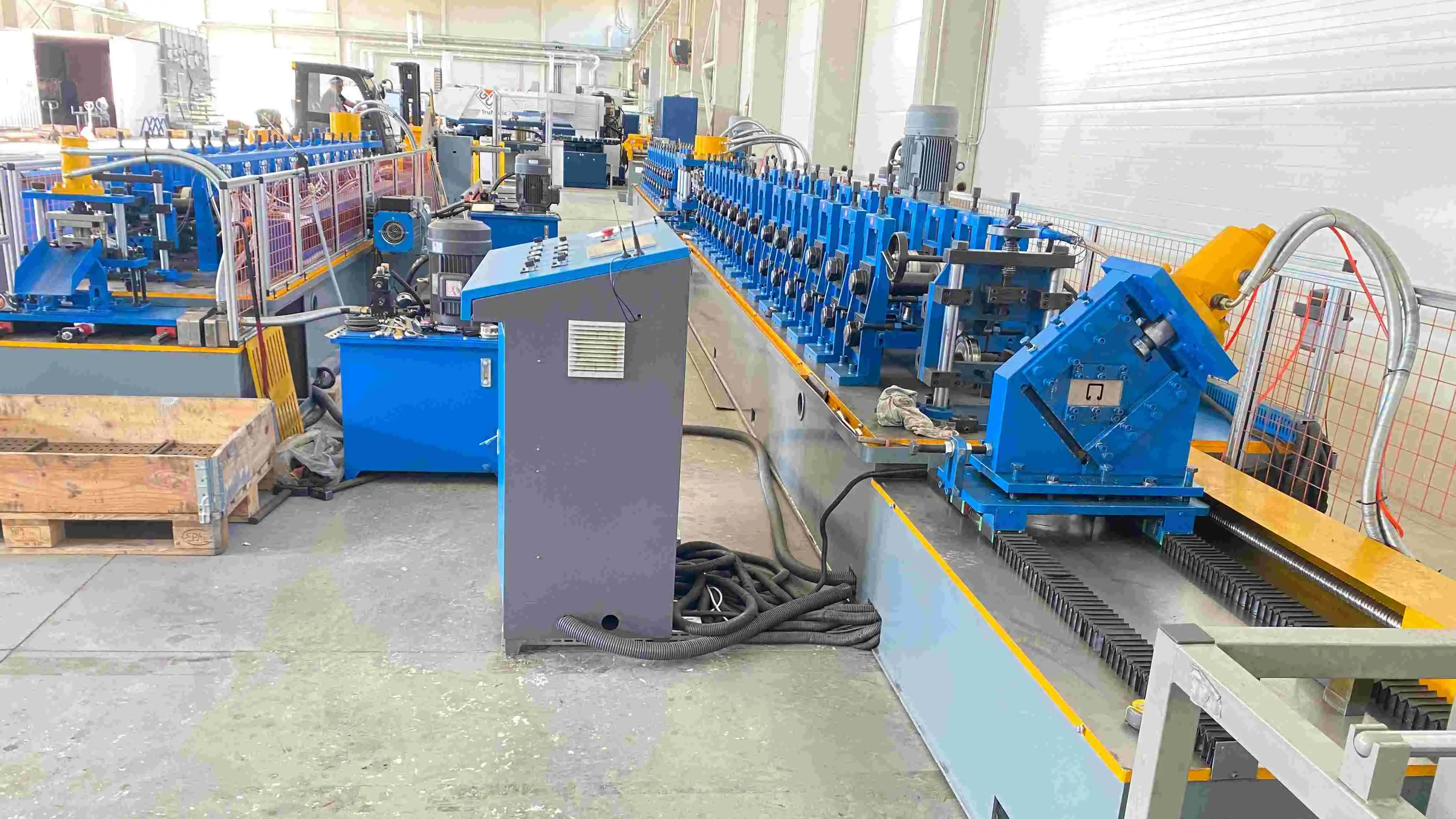 solar struct channel roll forming machine