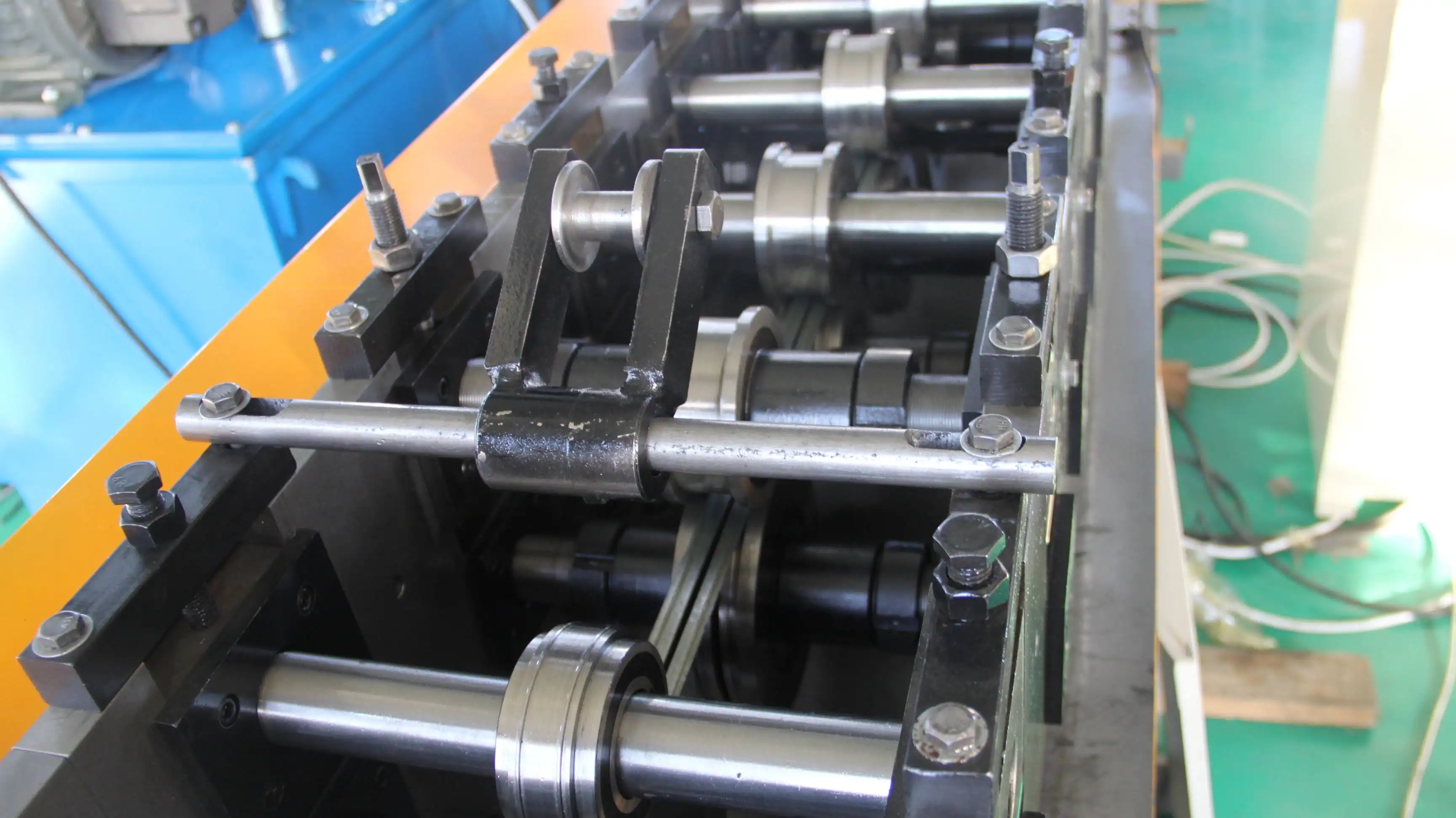 fully automatic ceiling T grid machine