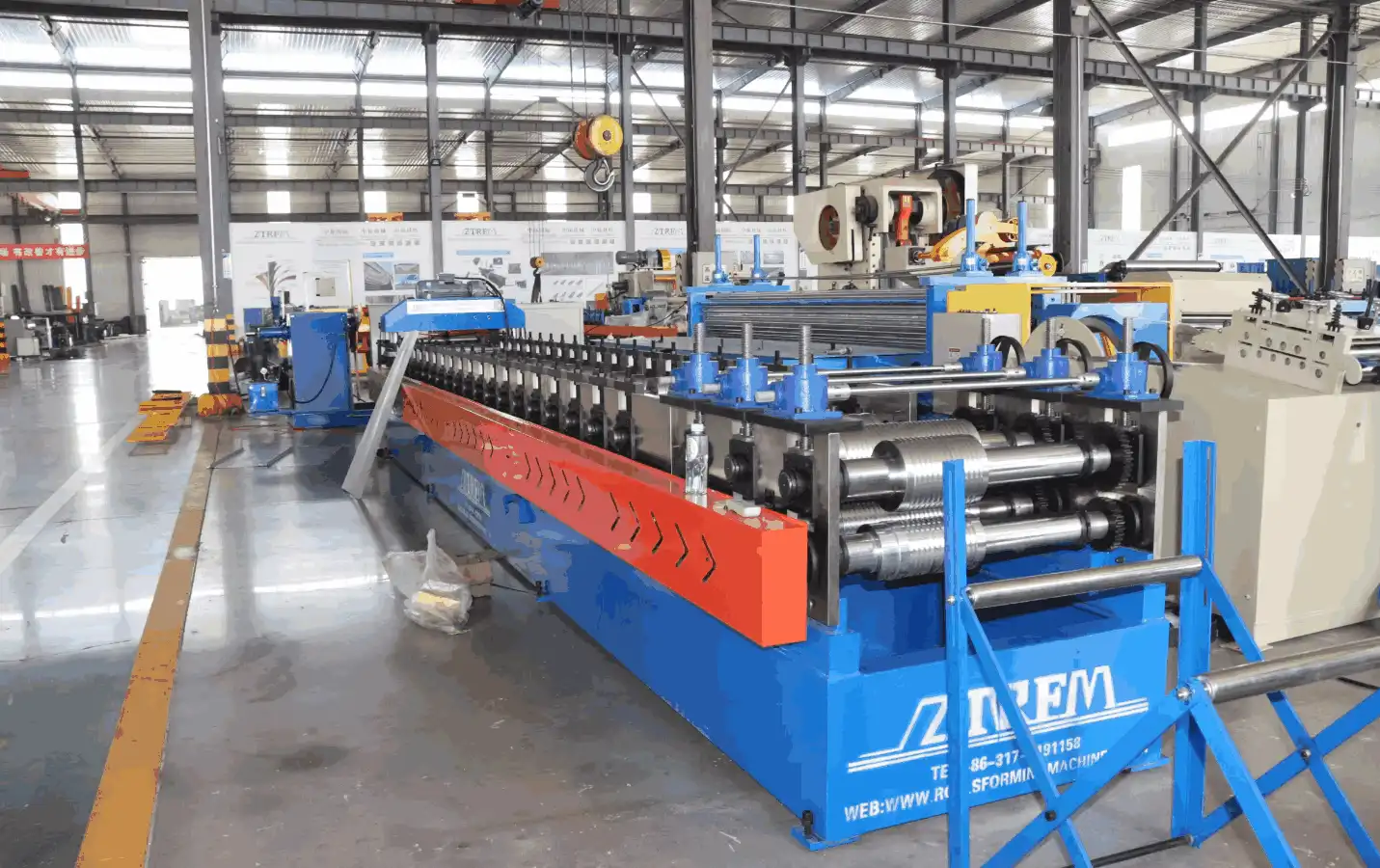 Choosing a Metal Wall Panel Machine: Key Features & Specs