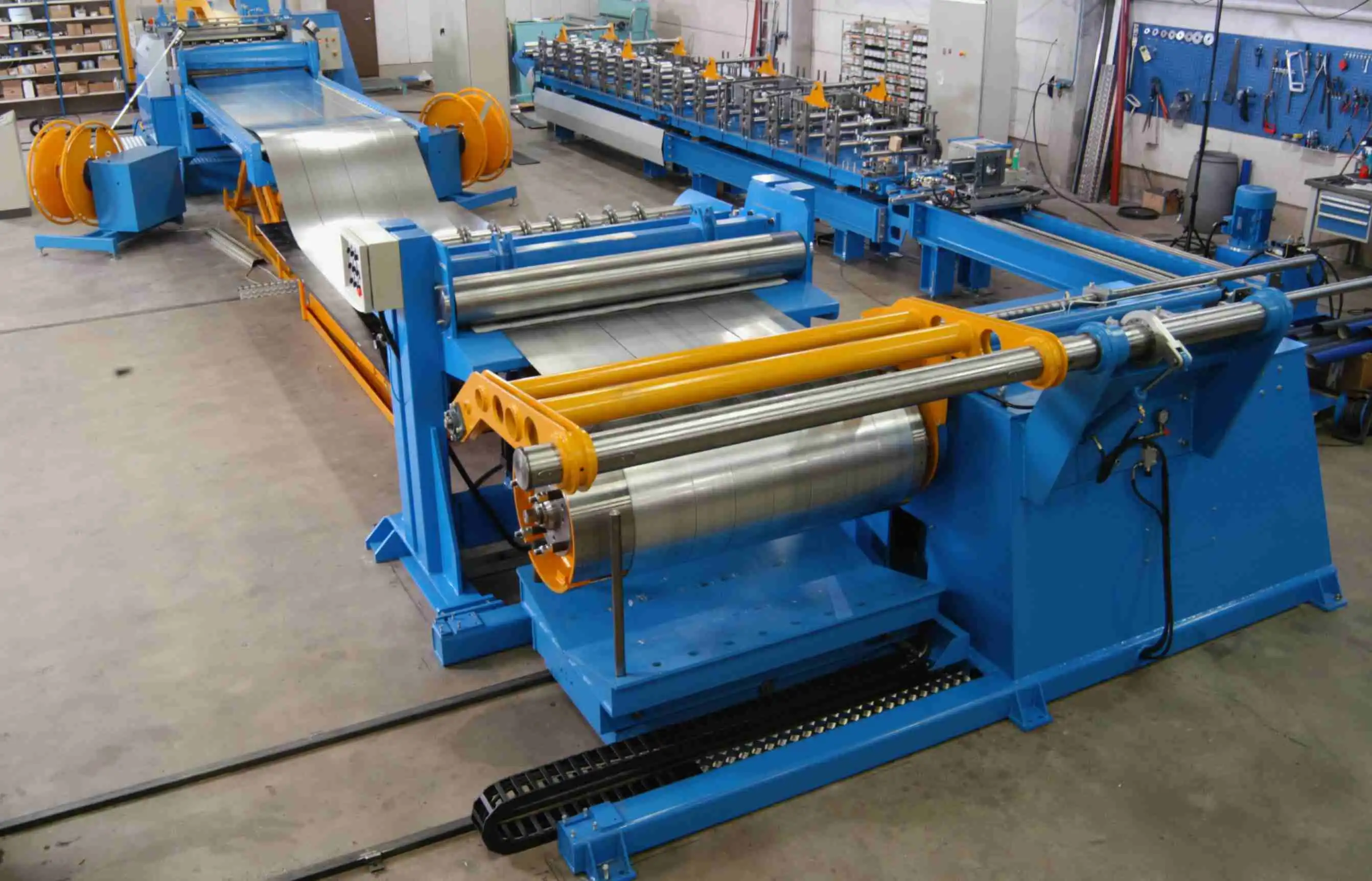 Key components of a slitting machine: unwind, blade, rewind
